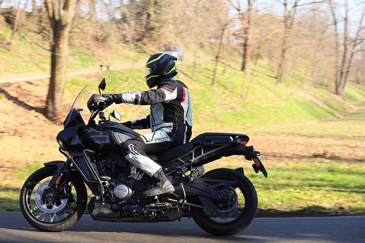 HD Pan America 1250 14