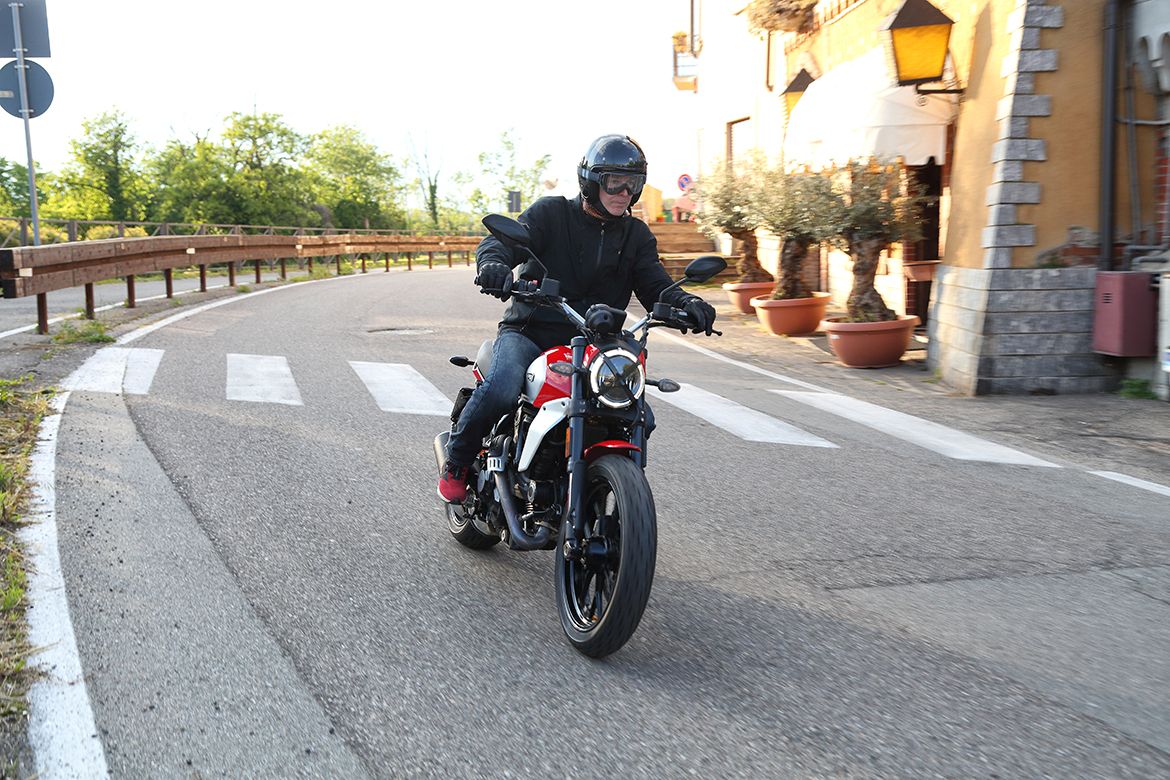 Scrambler 800 Icon 8