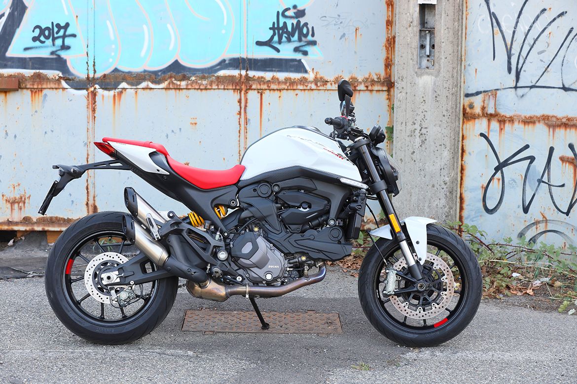 Ducati Monster 937 2