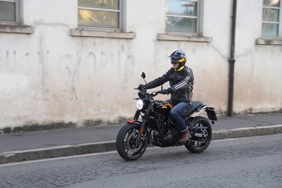Royal Enfield Guerrilla 450 13