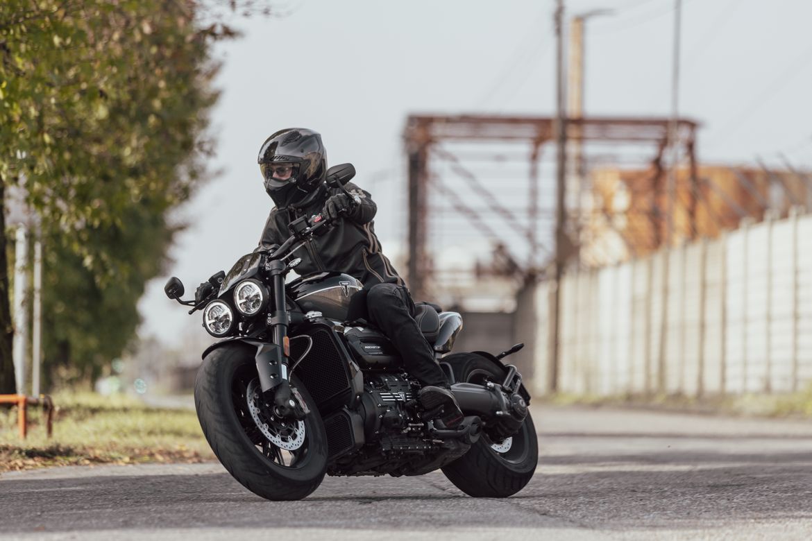 Triumph Rocket 3 storm r 4 Triumph Rocket 3 storm r 4