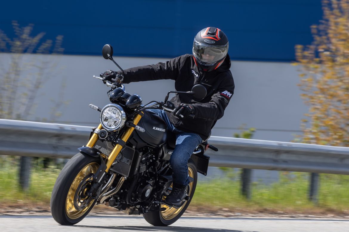 Kawasaki Z900RS 7 Kawasaki Z900RS 7