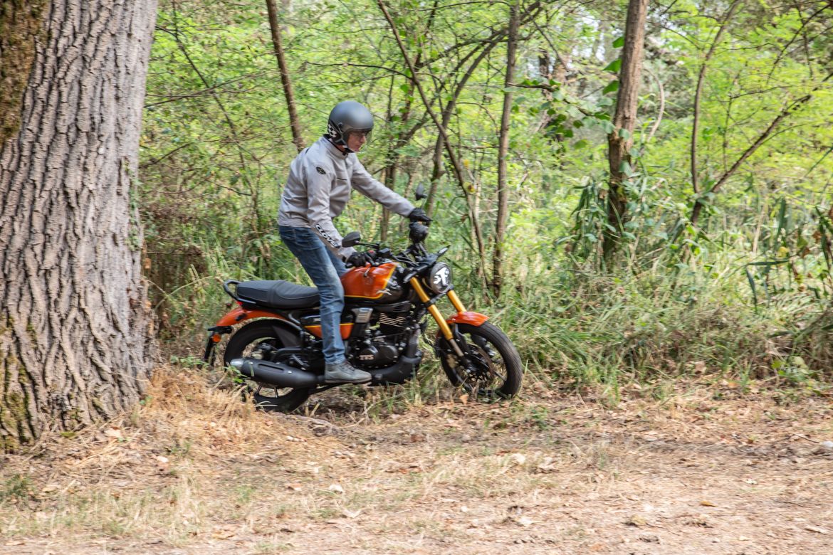TVS Ronin 250 10 TVS Ronin 250 10