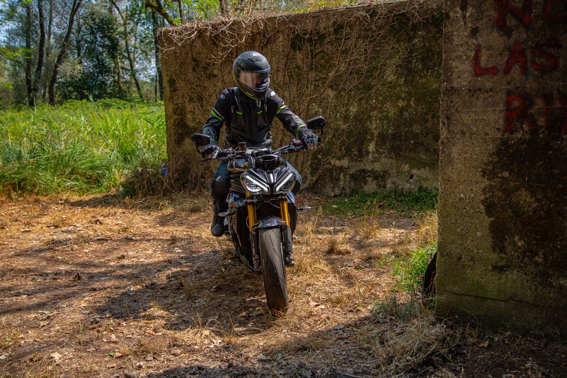 Speed Triple 1200 RS 12 Speed Triple 1200 RS 12