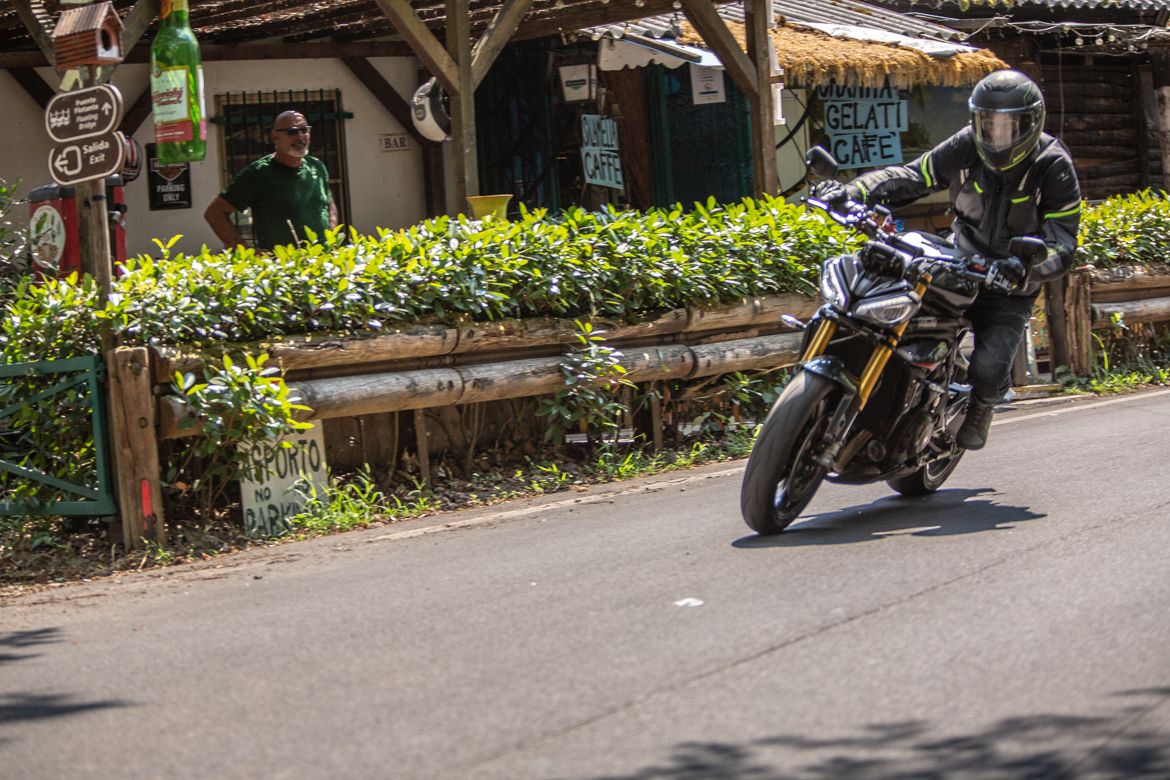 Speed Triple 1200 RS 11 Speed Triple 1200 RS 11
