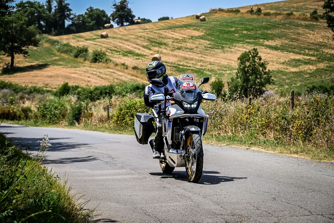 Honda XL750 Transalp 9