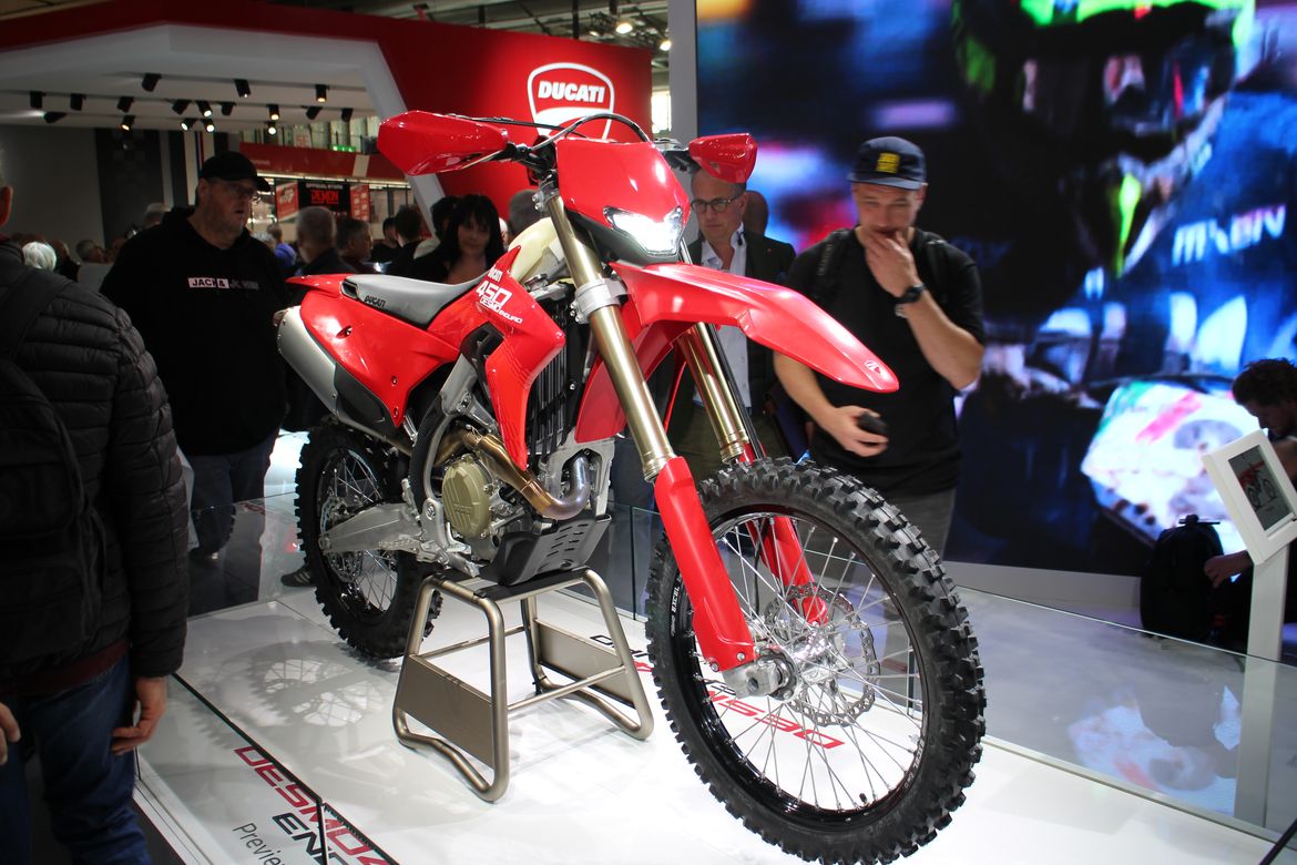 Eicma adventure 9