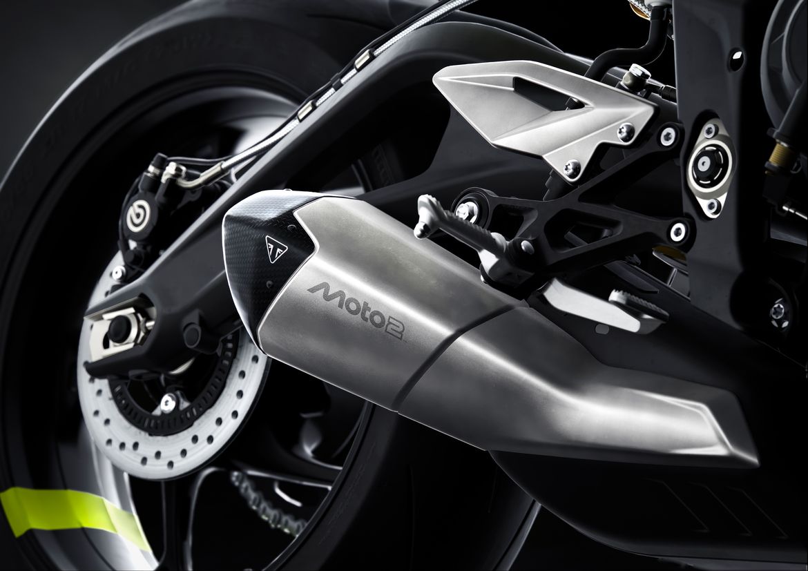 Street Triple moto2 1