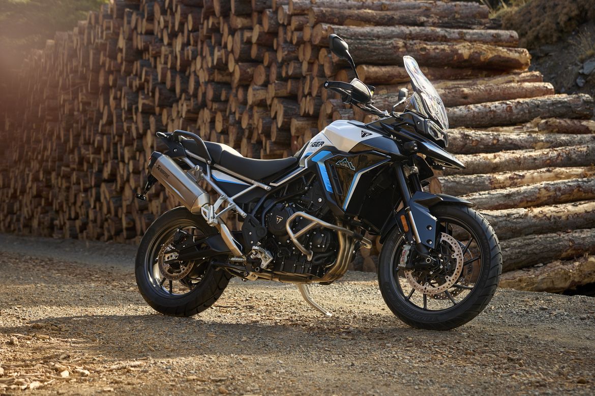 Triumph Tiger alpine 1