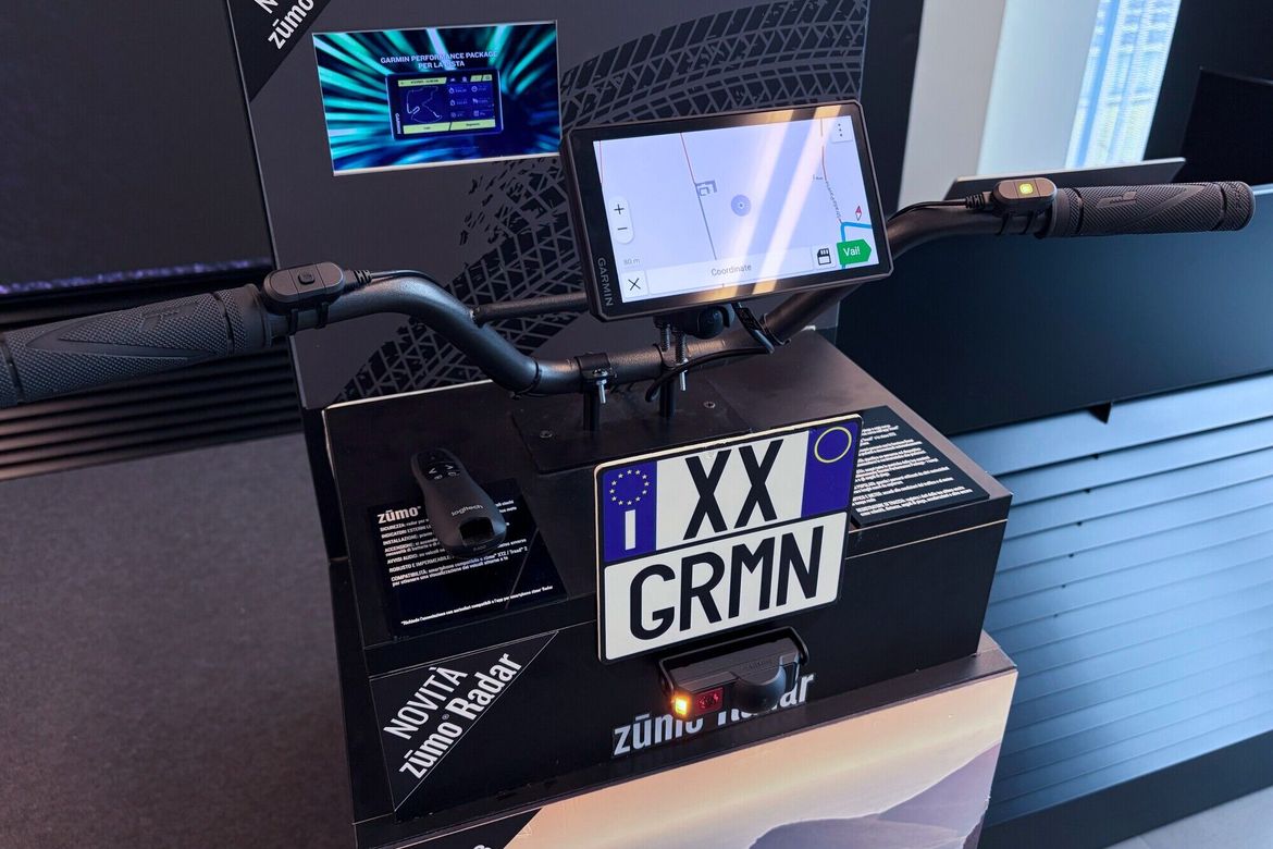 Garmin Zumo XT3 2 Garmin Zumo XT3 2