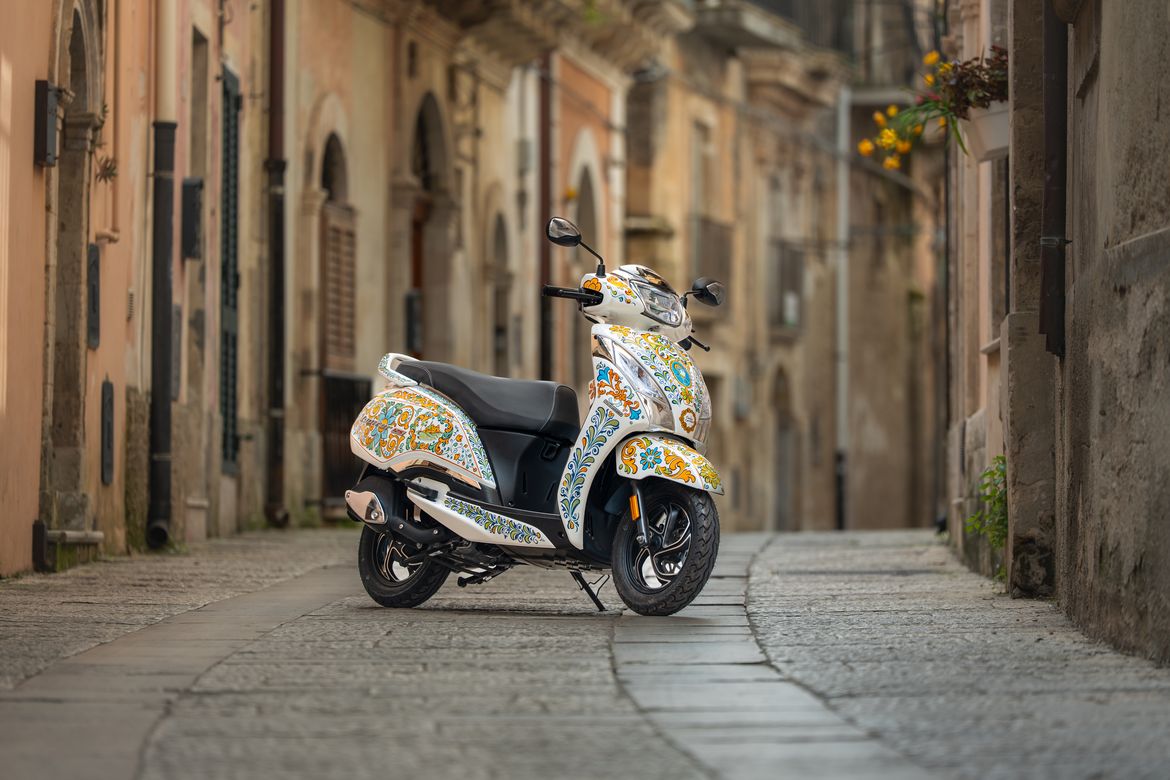 Cinabro Carrettieri per TVS Motor Italia Cinabro Carrettieri per TVS Motor Italia