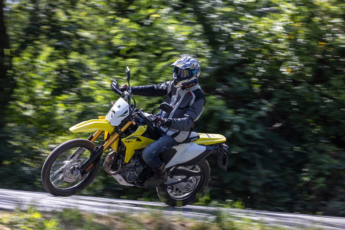 Suzuki DR-Z 4s 6