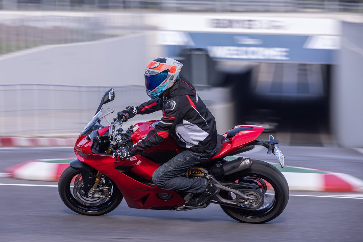 Ducati Panigale V2S