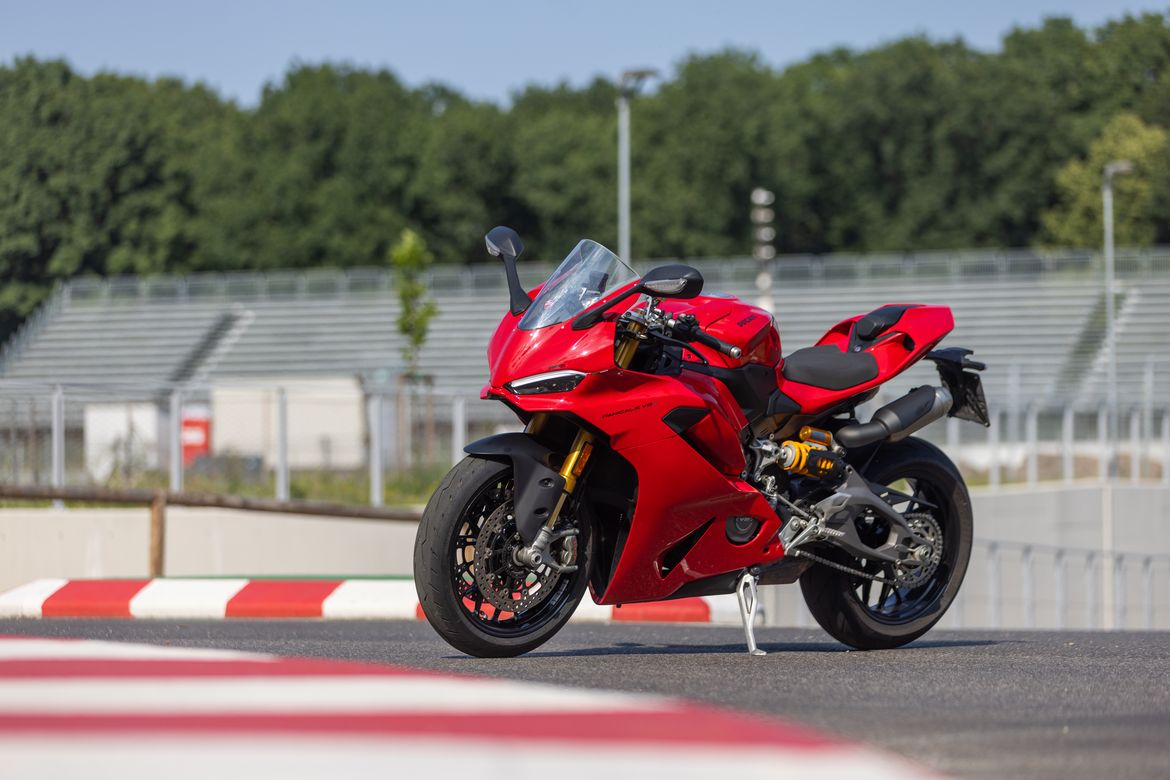 Ducati Panigale V2S 2