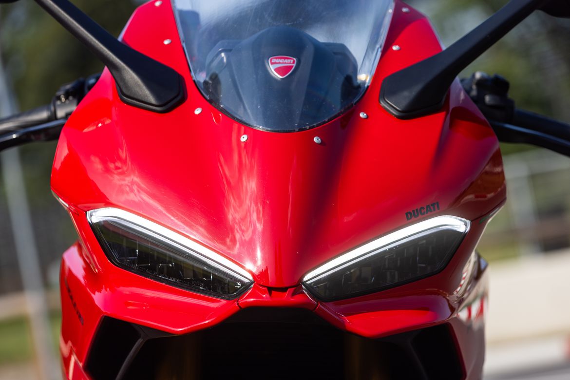 Ducati Panigale V2S 12