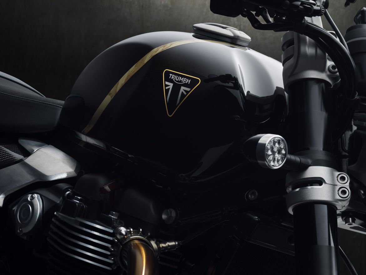 Triumph Speed Twin 1200 TFC 2 Triumph Speed Twin 1200 TFC 2