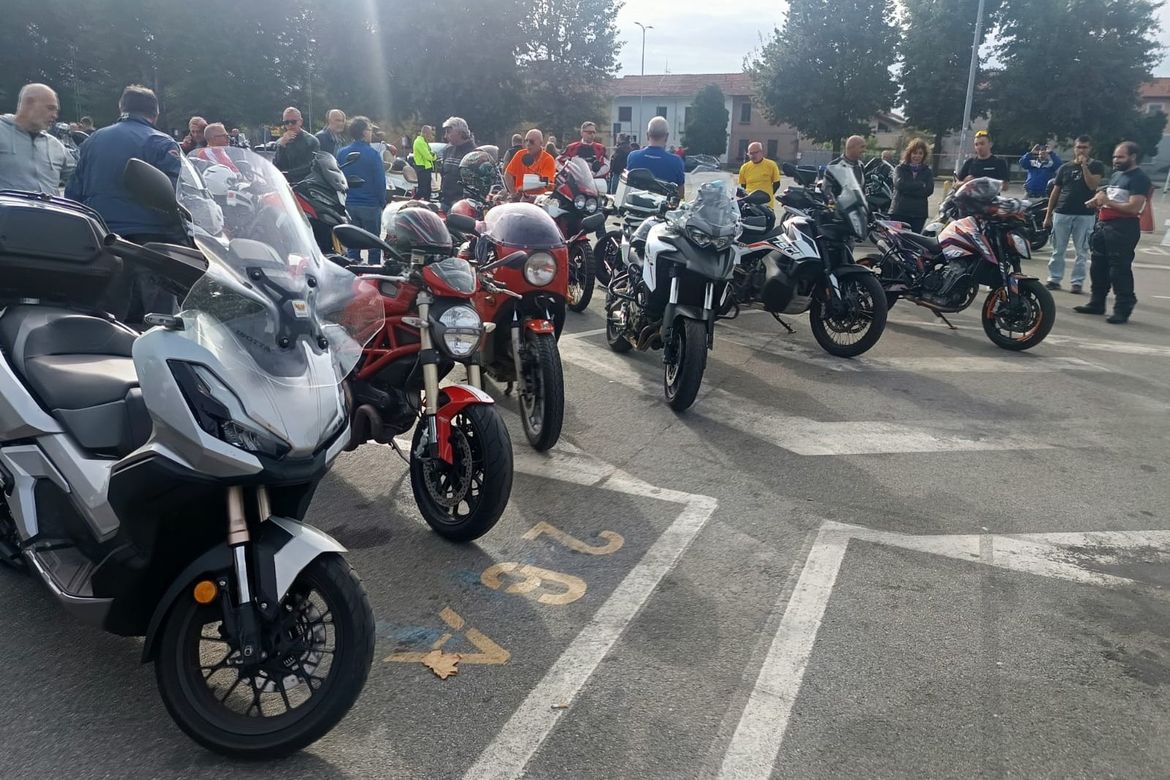 Motogiro Navigli motoconnection Motogiro Navigli motoconnection