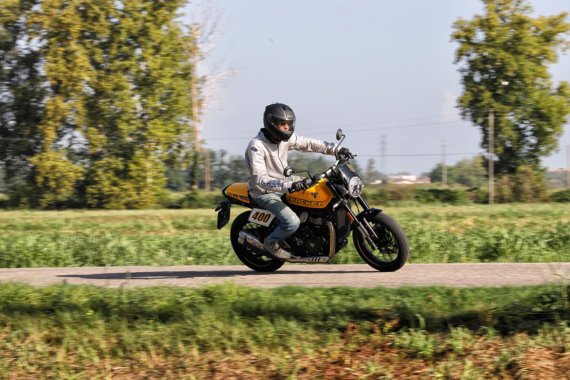 Triumph Tracker 400 7