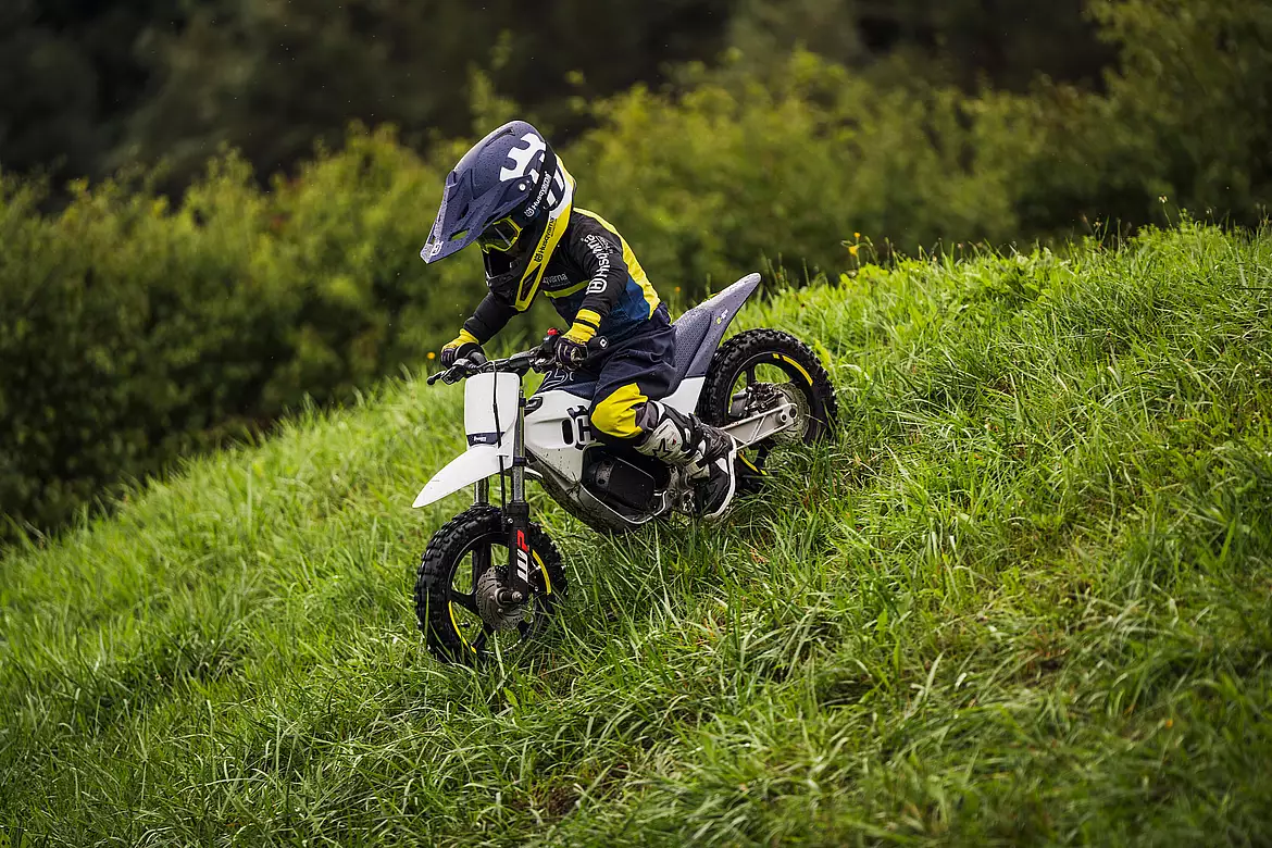 Husqvarna EE2 in azione