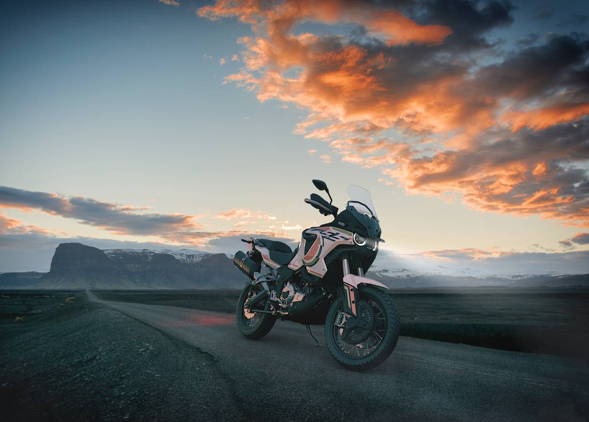 MV Agusta 5.5 tramonto