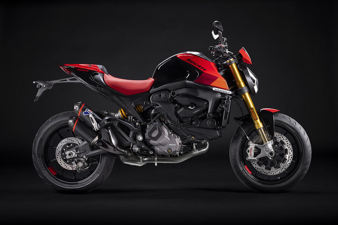 Ducati Monster SP 2023 laterale Ducati Monster SP 2023 laterale