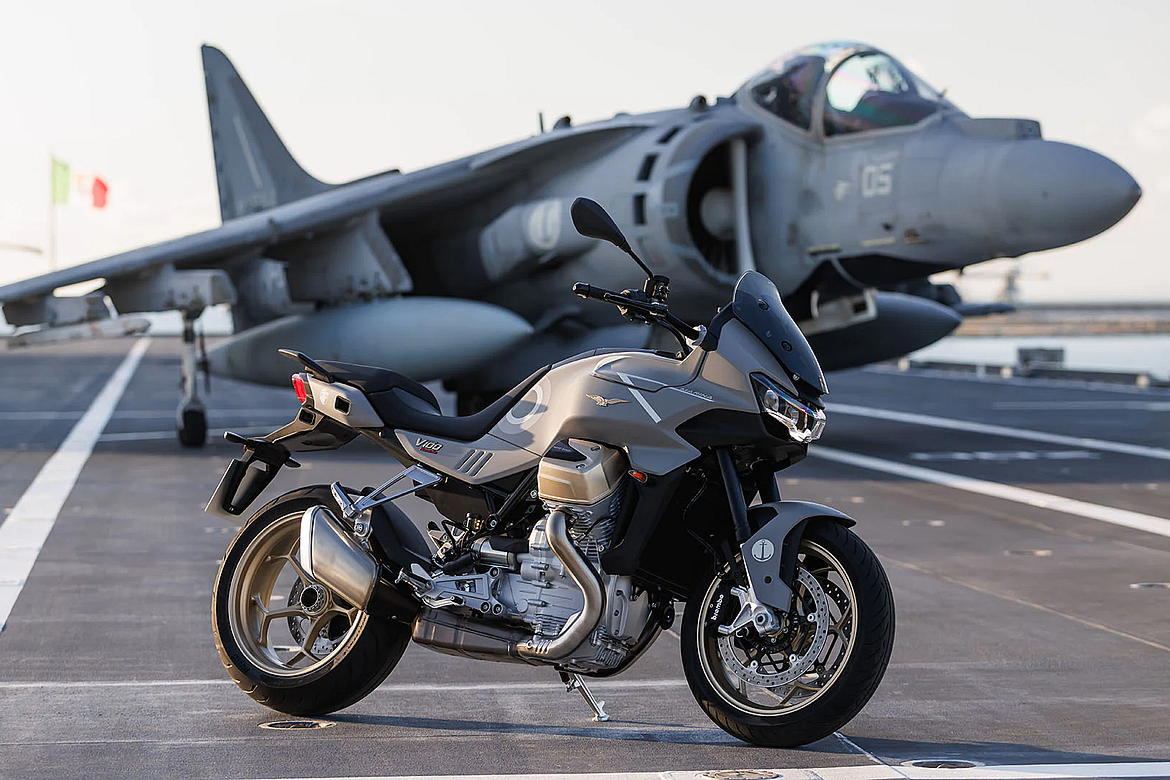 Moto Guzzi V100 Mandello Aviazione Navale