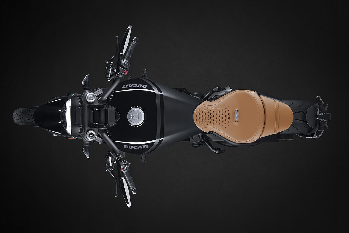 Ducati XDiavel Nera sella Poltrona Frau