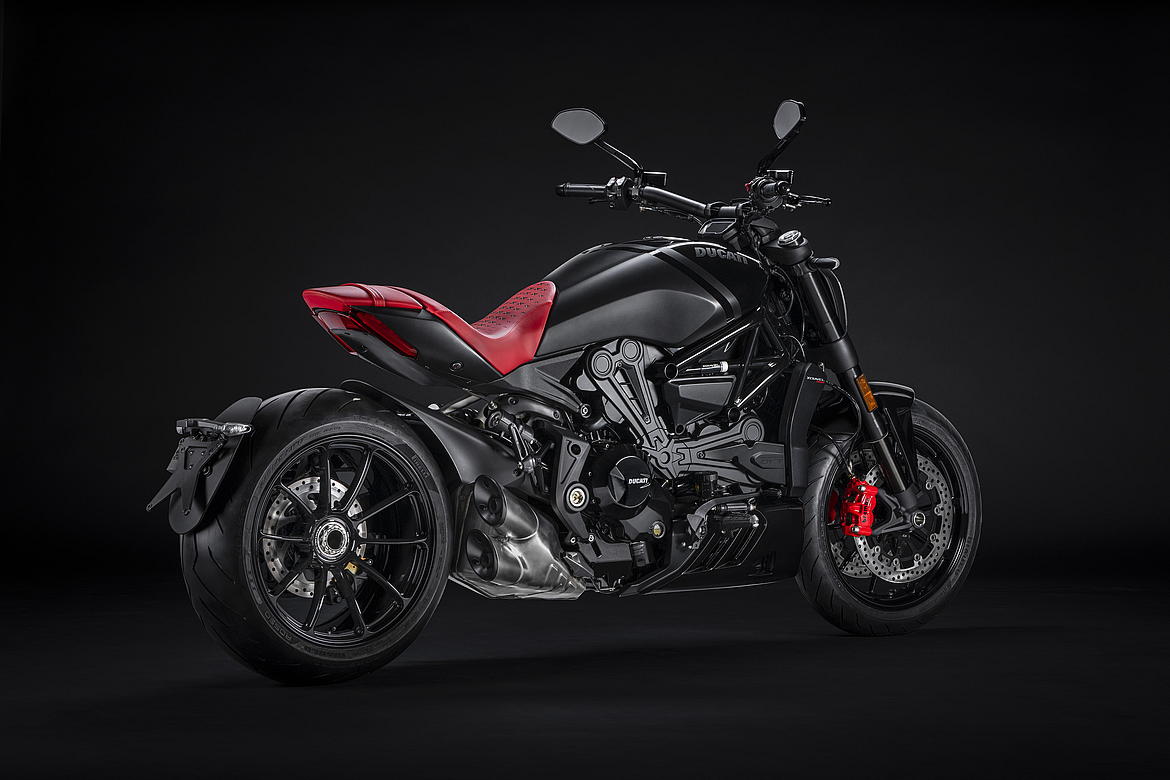 Ducati XDiavel Nera laterale