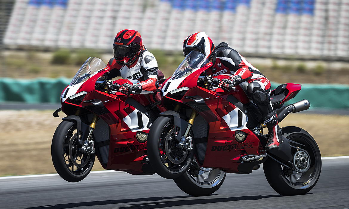 ducati panigale v4r laterale ducati panigale v4r laterale