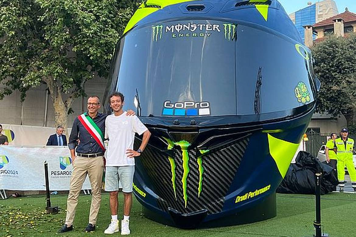 Casco Valentino Rossi a Pesaro