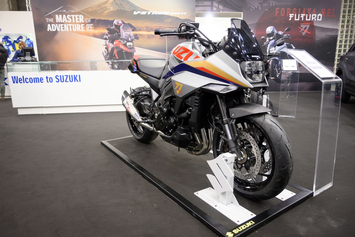 Suzuki Katana 7584
